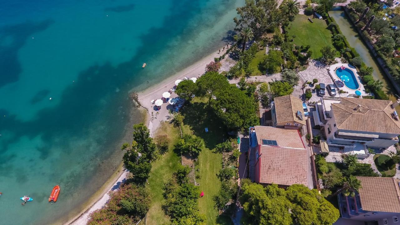 Palmyra Beachfront Studios Nidhrion Exteriör bild
